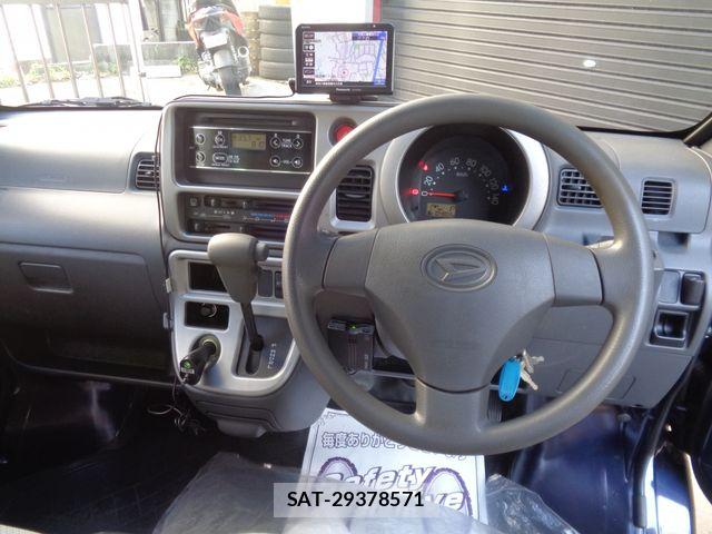 Daihatsu HIJET VAN 2017-08 7616995-2