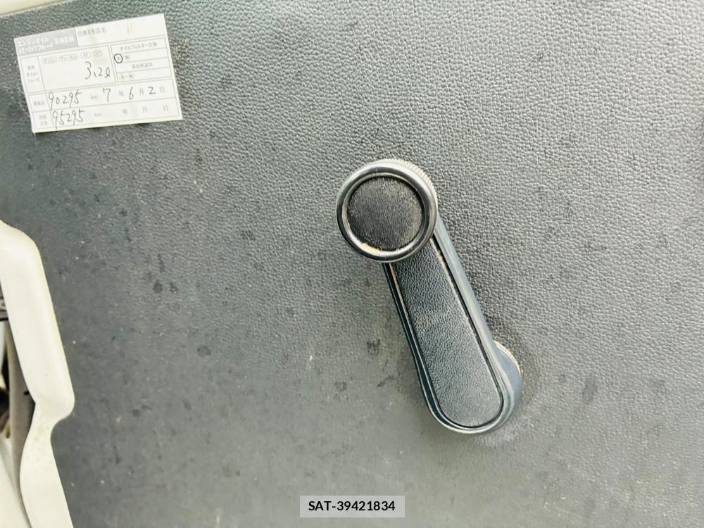 Daihatsu HIJET VAN 2020-02 7424510-21