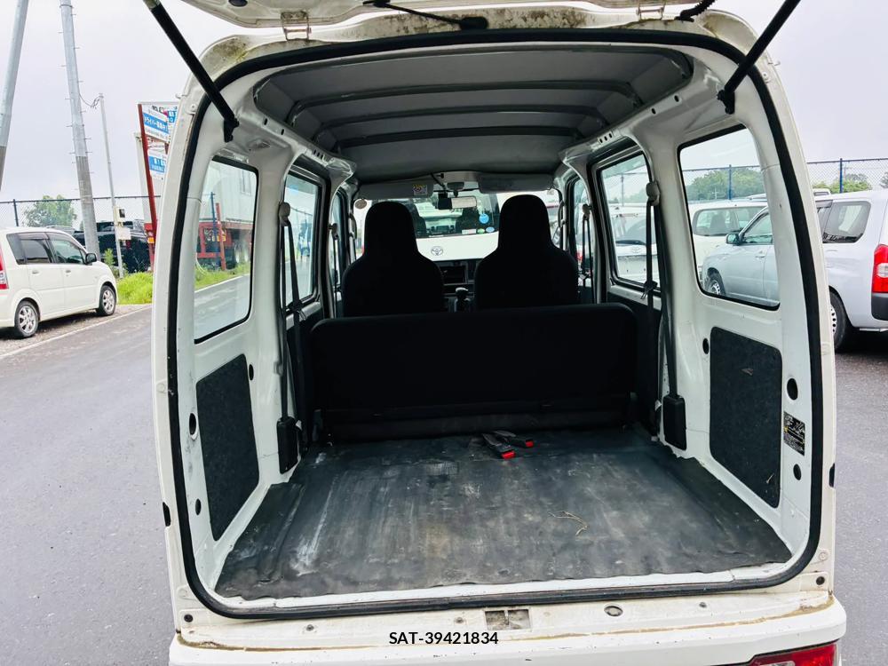 Daihatsu HIJET VAN 2020-02 7424510-25