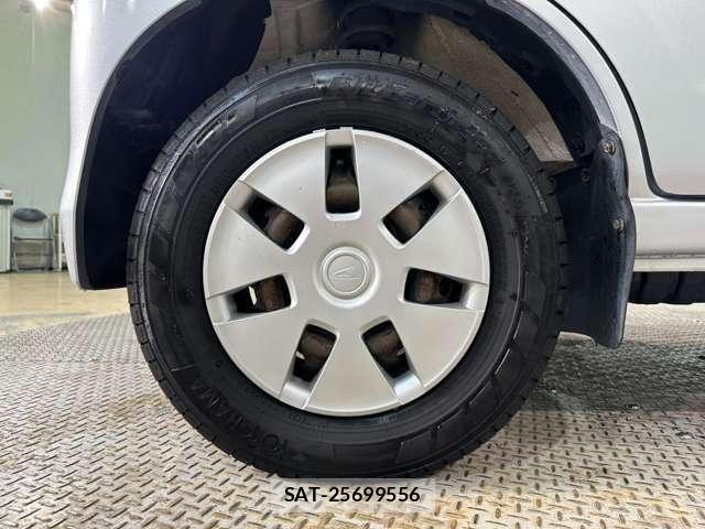 Daihatsu HIJET VAN 2013-12 7785529-28