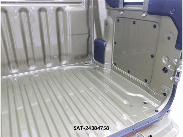 Daihatsu HIJET VAN 2025-11 8207845-25