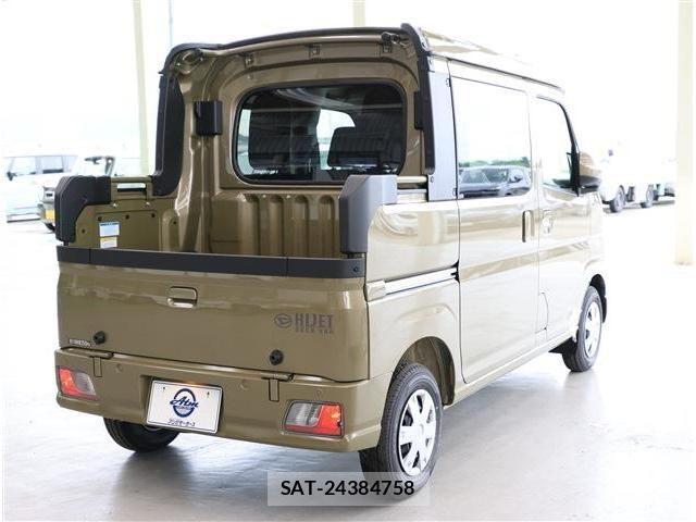Daihatsu HIJET VAN 2025-11 8207845-3