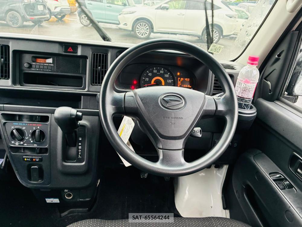 Daihatsu HIJET VAN 2020-05 8465093-13