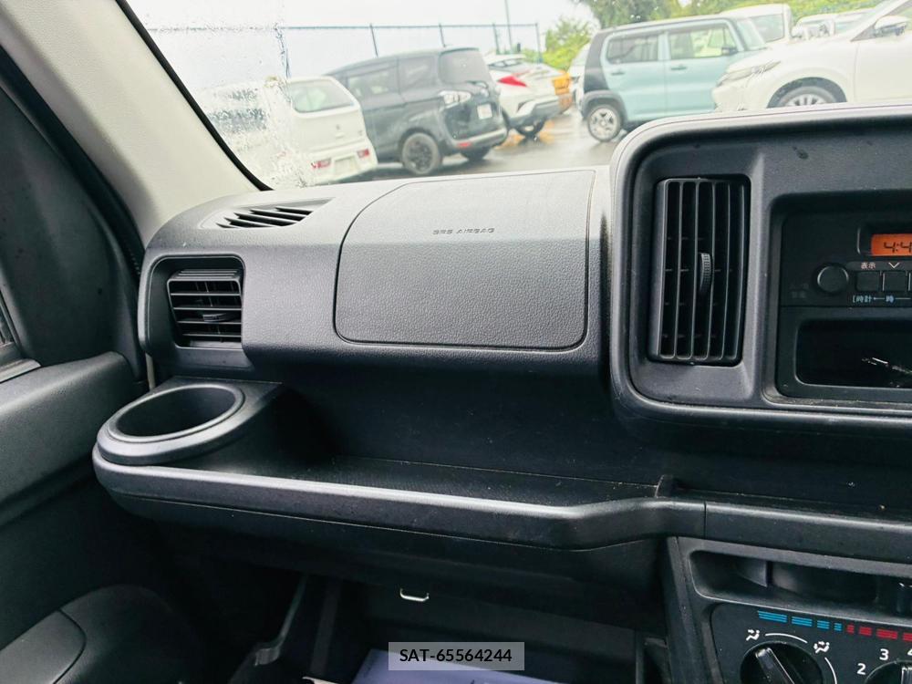 Daihatsu HIJET VAN 2020-05 8465093-17
