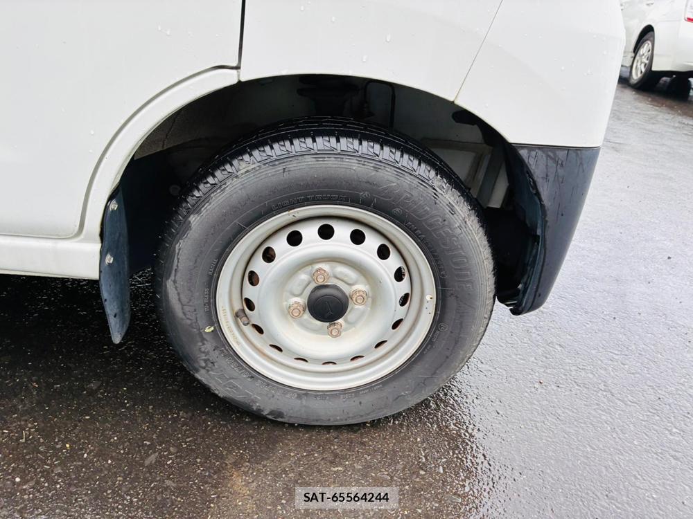 Daihatsu HIJET VAN 2020-05 8465093-26
