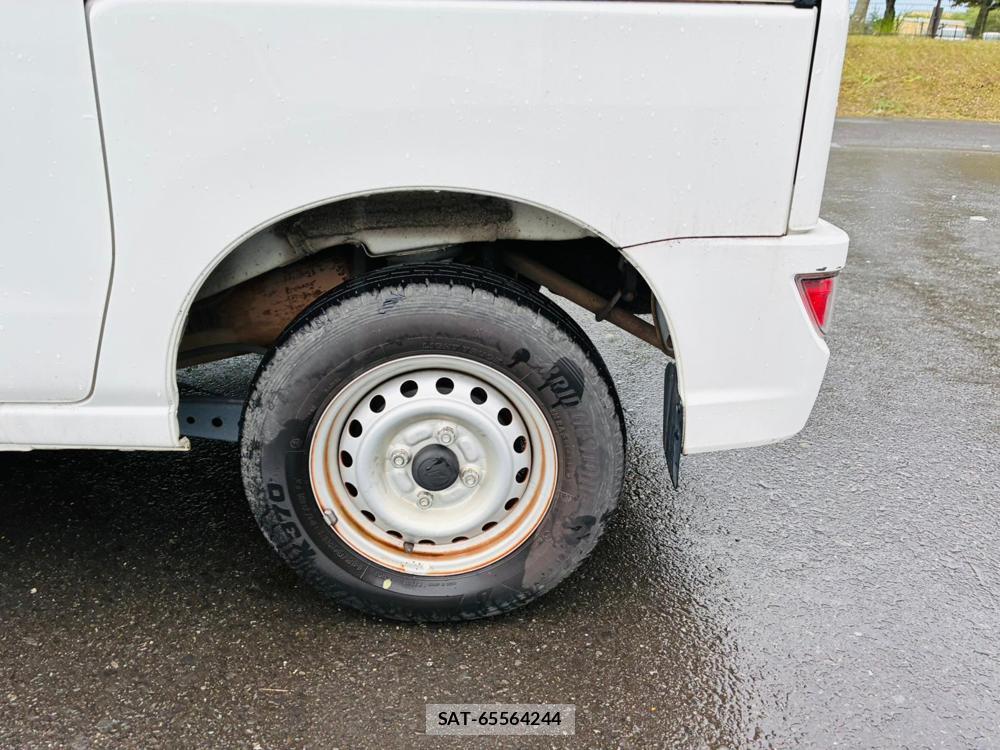 Daihatsu HIJET VAN 2020-05 8465093-28