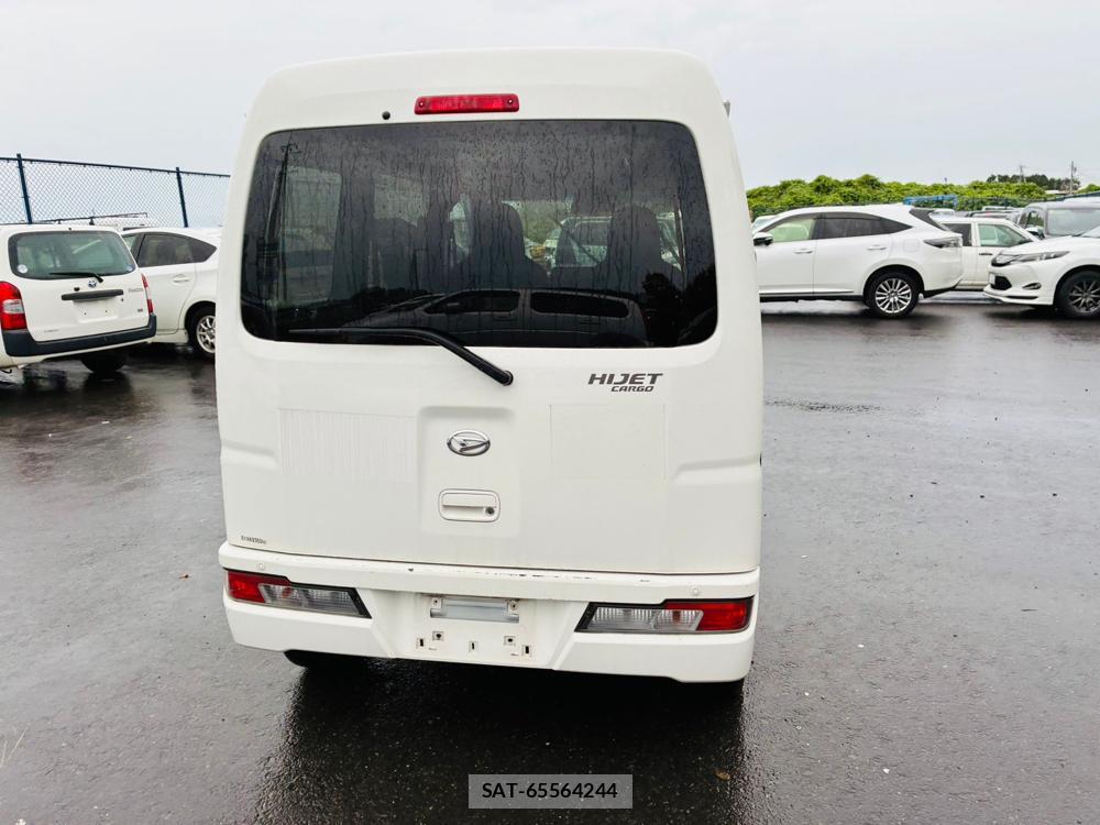 Daihatsu HIJET VAN 2020-05 8465093-3