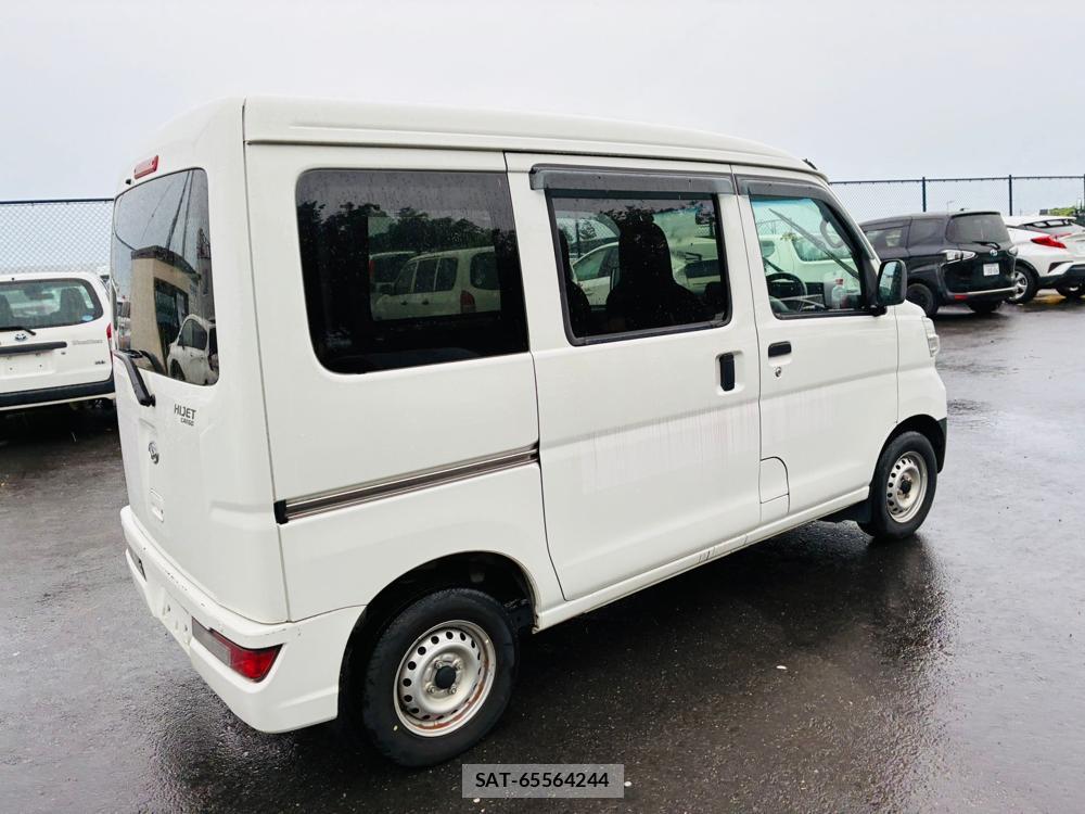 Daihatsu HIJET VAN 2020-05 8465093-4