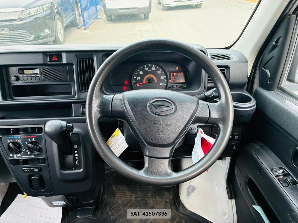 Daihatsu HIJET VAN 2020-08 8301395-12