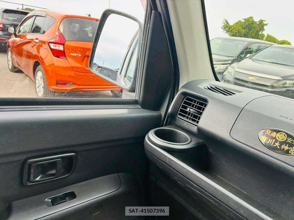 Daihatsu HIJET VAN 2020-08 8301395-17