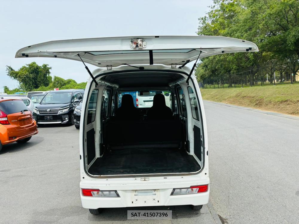 Daihatsu HIJET VAN 2020-08 8301395-23
