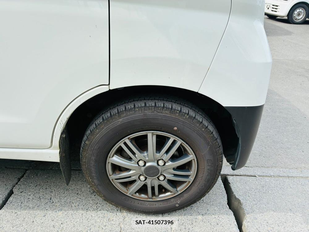 Daihatsu HIJET VAN 2020-08 8301395-25
