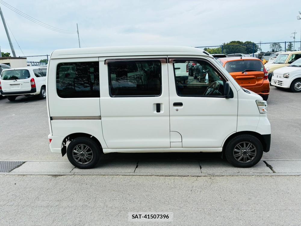Daihatsu HIJET VAN 2020-08 8301395-5