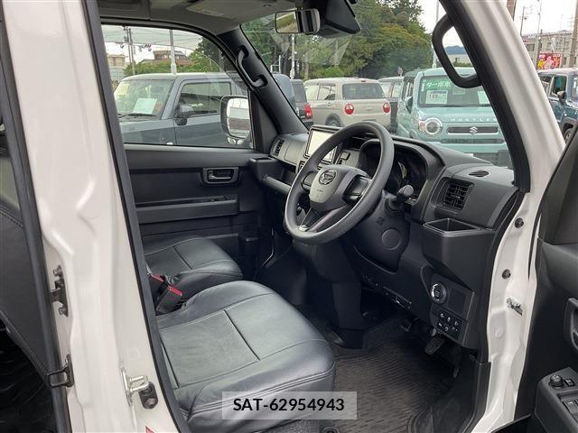Daihatsu HIJET VAN 2022-12 8627078-11