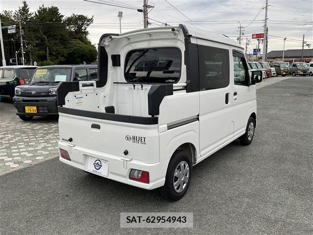 Daihatsu HIJET VAN 2022-12 8627078-5