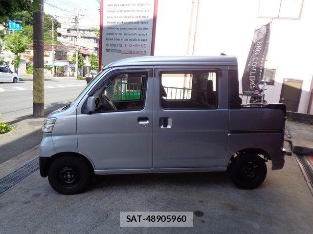 Daihatsu HIJET VAN 2020-05 1138832-24