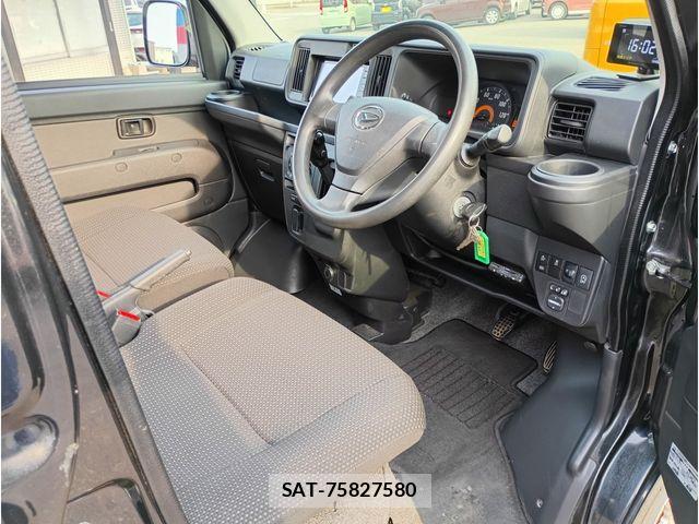 Daihatsu HIJET VAN 2019-05 6683802-15