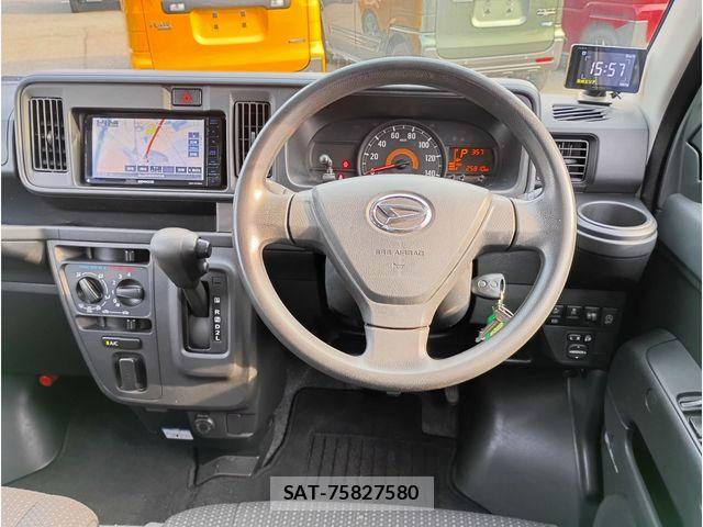 Daihatsu HIJET VAN 2019-05 6683802-5
