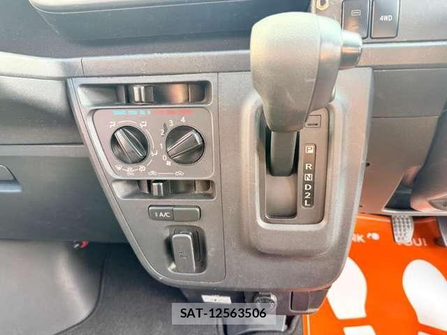 Daihatsu HIJET VAN 2019-01 6994097-15