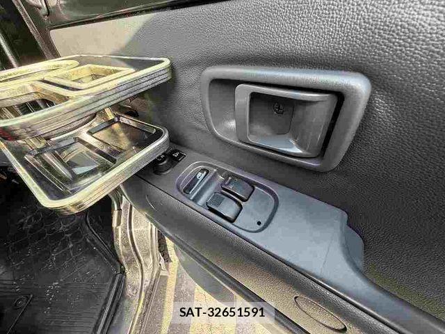 Daihatsu HIJET VAN 2012-01 7251031-14