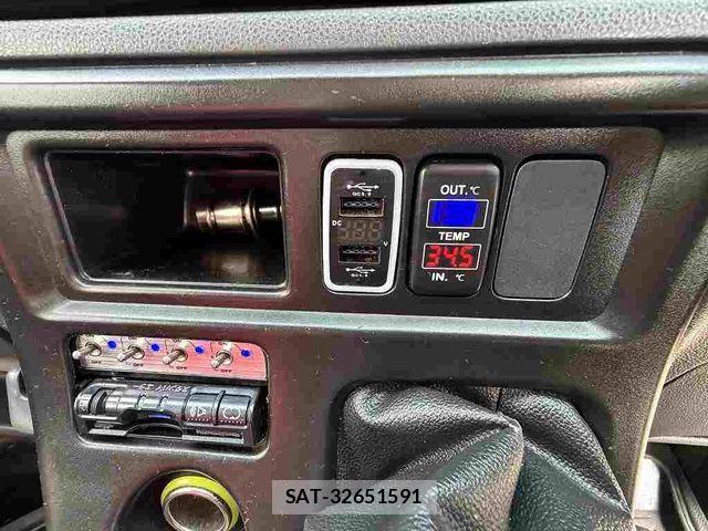 Daihatsu HIJET VAN 2012-01 7251031-27