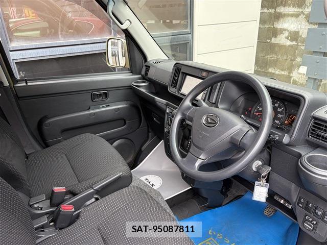 Daihatsu HIJET VAN 2018-10 8035960-15