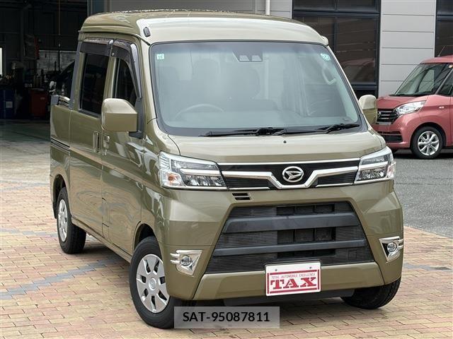 Daihatsu HIJET VAN 2018-10 8035960-1