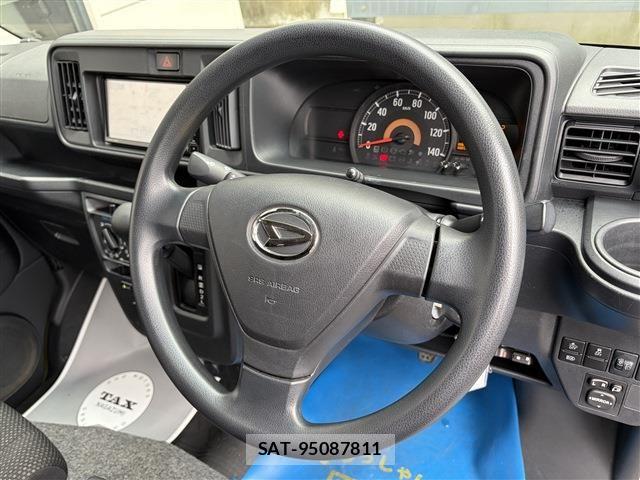 Daihatsu HIJET VAN 2018-10 8035960-26