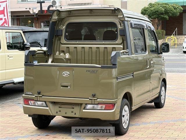 Daihatsu HIJET VAN 2018-10 8035960-3