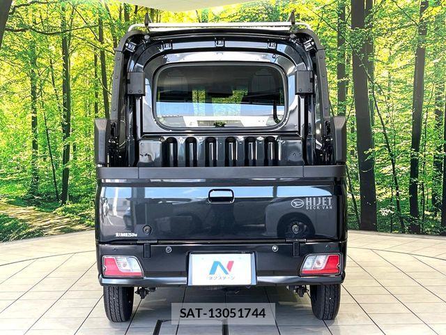 Daihatsu HIJET VAN 2024-11 8130502-14