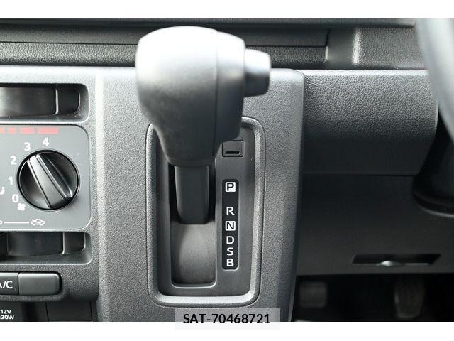 Daihatsu HIJET VAN 2026-04 8666260-23