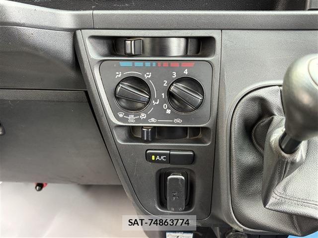 Daihatsu HIJET VAN 2021-09 8829391-24