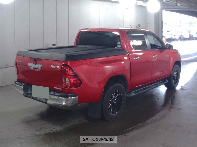 Toyota HILUX 2018--1 829393-1