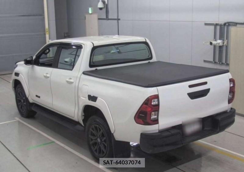 Toyota HILUX 2023-06 1284131-3