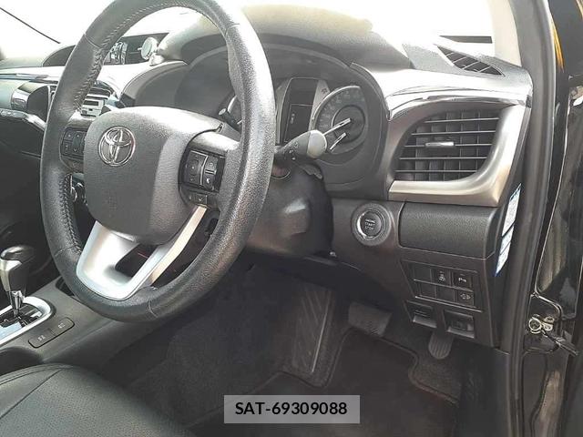 Toyota HILUX 2021 6935489-10