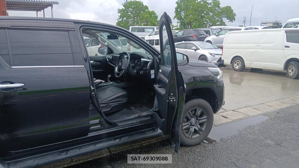 Toyota HILUX 2021 6935489-11