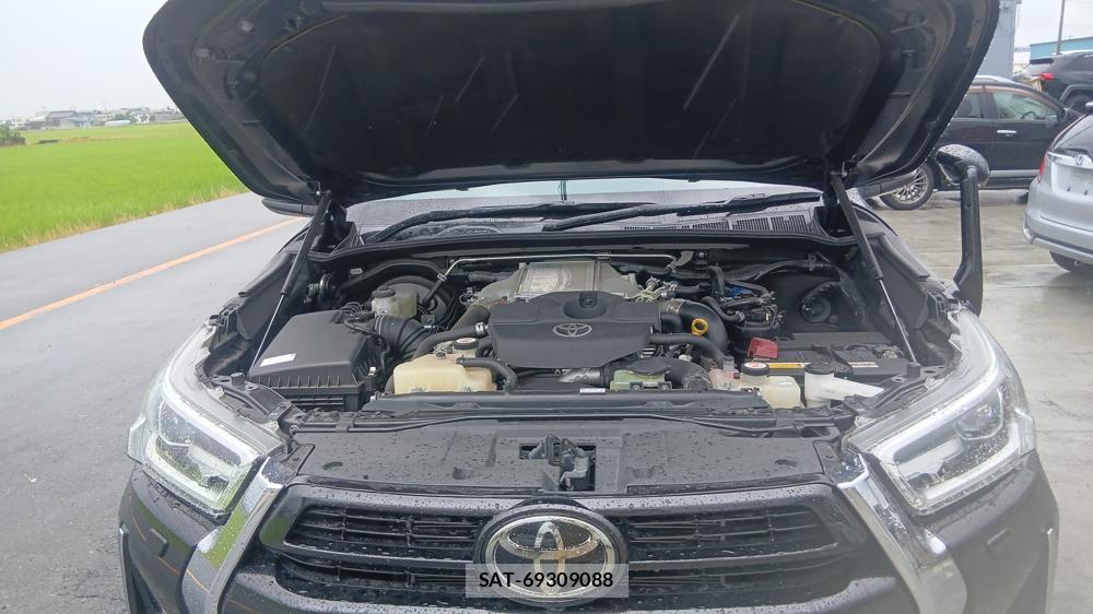 Toyota HILUX 2021 6935489-35