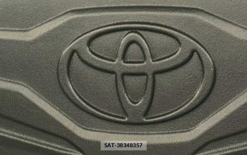 Toyota HILUX 2018-08 8474474-20