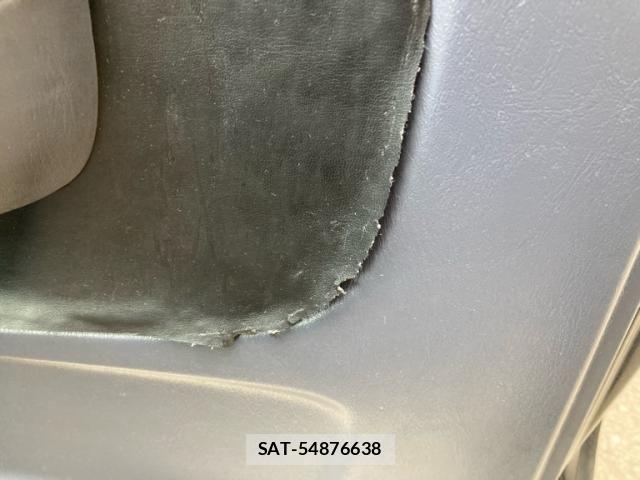 Toyota HILUX 2002-01 2115559-23