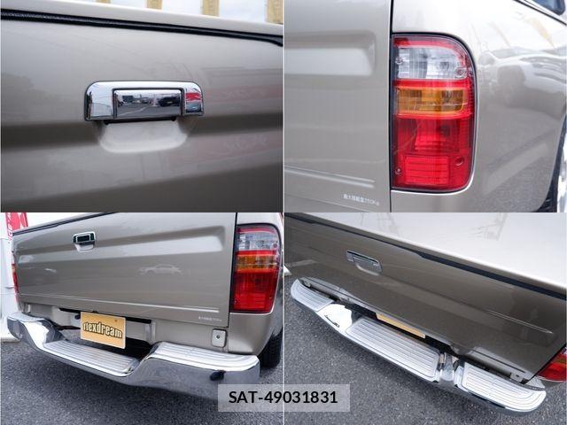 Toyota HILUX 2003-05 7219514-9
