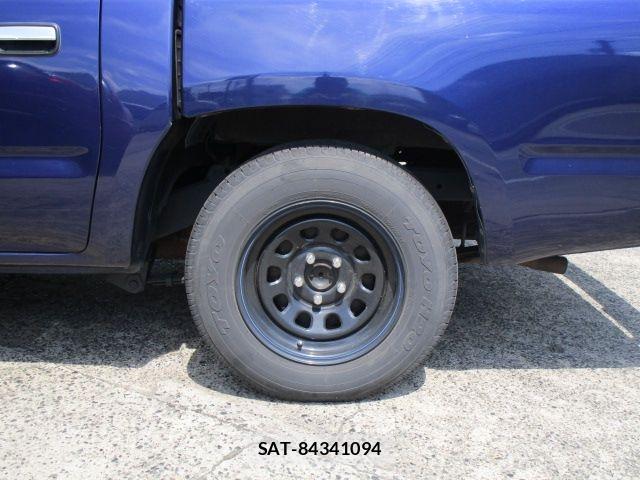 Toyota HILUX 1998-04 8525188-11
