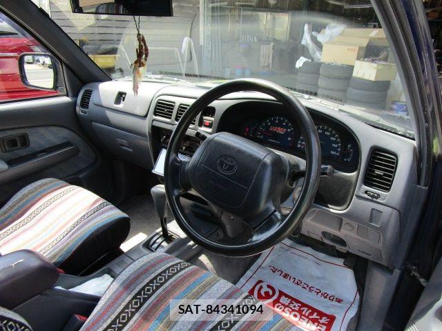 Toyota HILUX 1998-04 8525188-12
