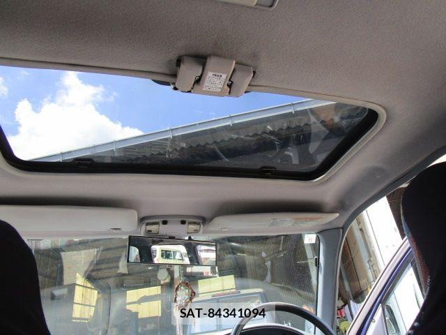 Toyota HILUX 1998-04 8525188-15