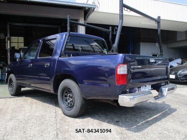 Toyota HILUX 1998-04 8525188-2