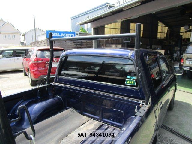 Toyota HILUX 1998-04 8525188-8