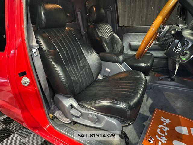 Toyota HILUX 2001-02 8849287-5