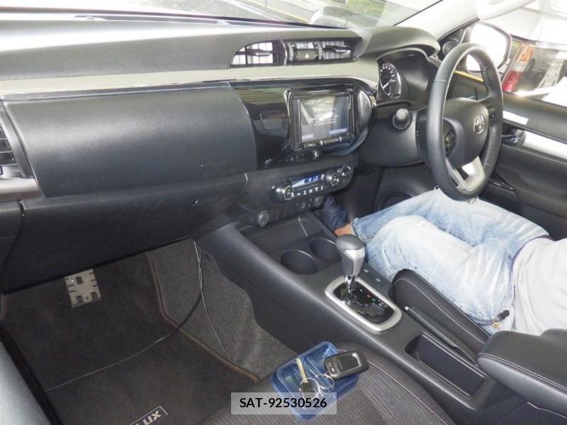Toyota HILUX 2021 1185648-4