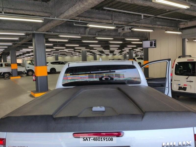 Toyota HILUX 2024 6983497-4