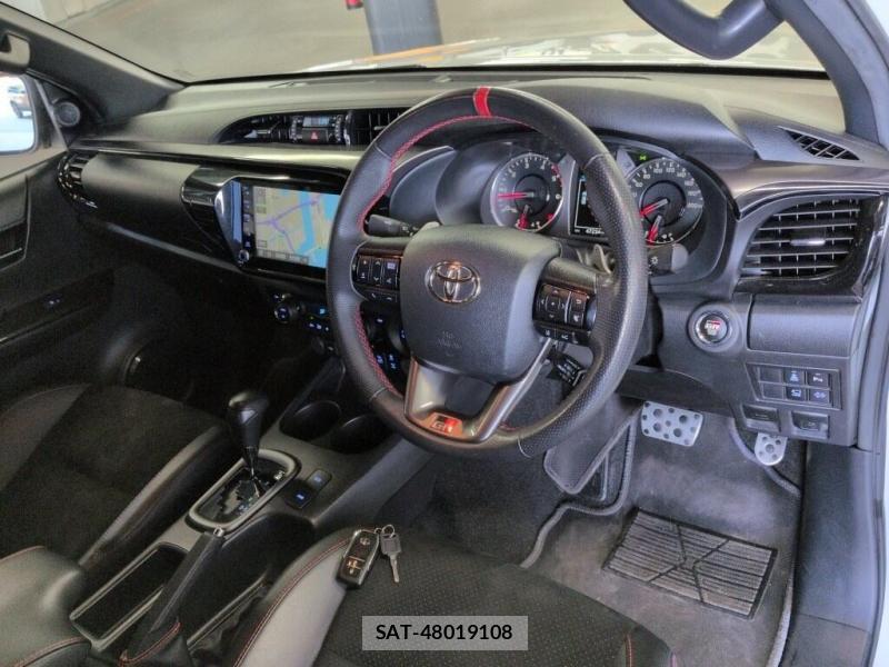 Toyota HILUX 2024 6983497-5