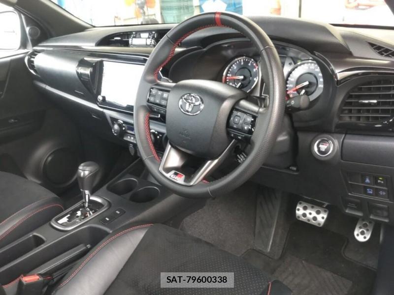 Toyota HILUX 2023 7013428-4
